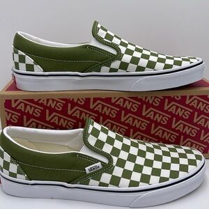 Vans Men’s Classic Slip-On Color Theory Checkerboard
VN000D03CIB
Sneakers